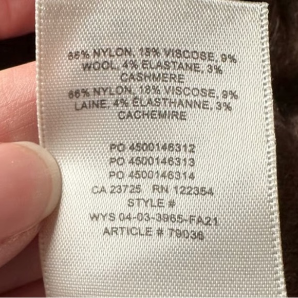 Aritzia Wilfred cropped knit tank top - Picture 5 of 5